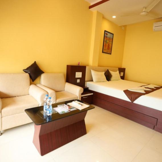Golden View Resort And Restaurant Tajpur ภายนอก รูปภาพ