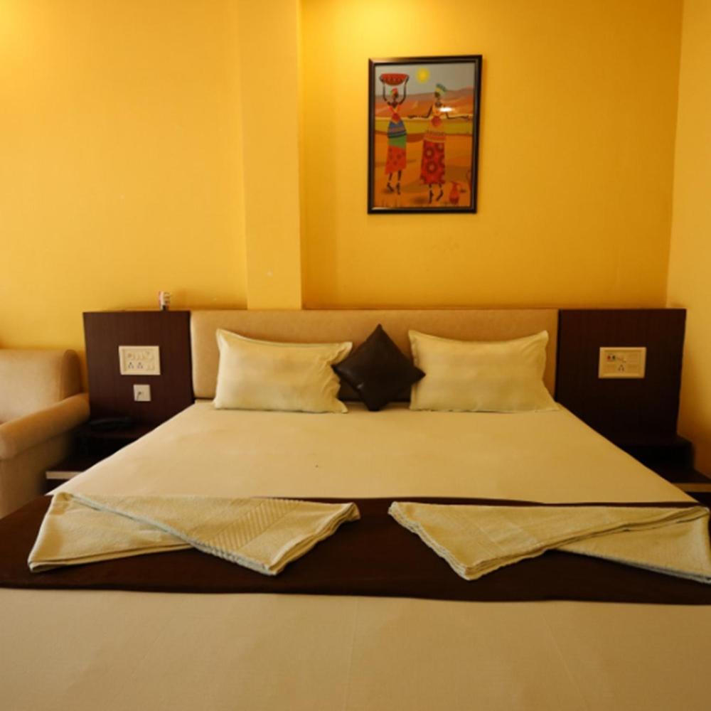 Golden View Resort And Restaurant Tajpur ภายนอก รูปภาพ