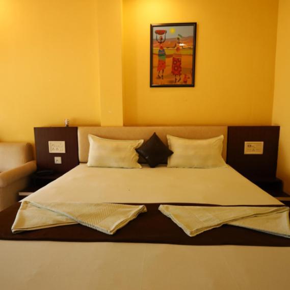 Golden View Resort And Restaurant Tajpur ภายนอก รูปภาพ