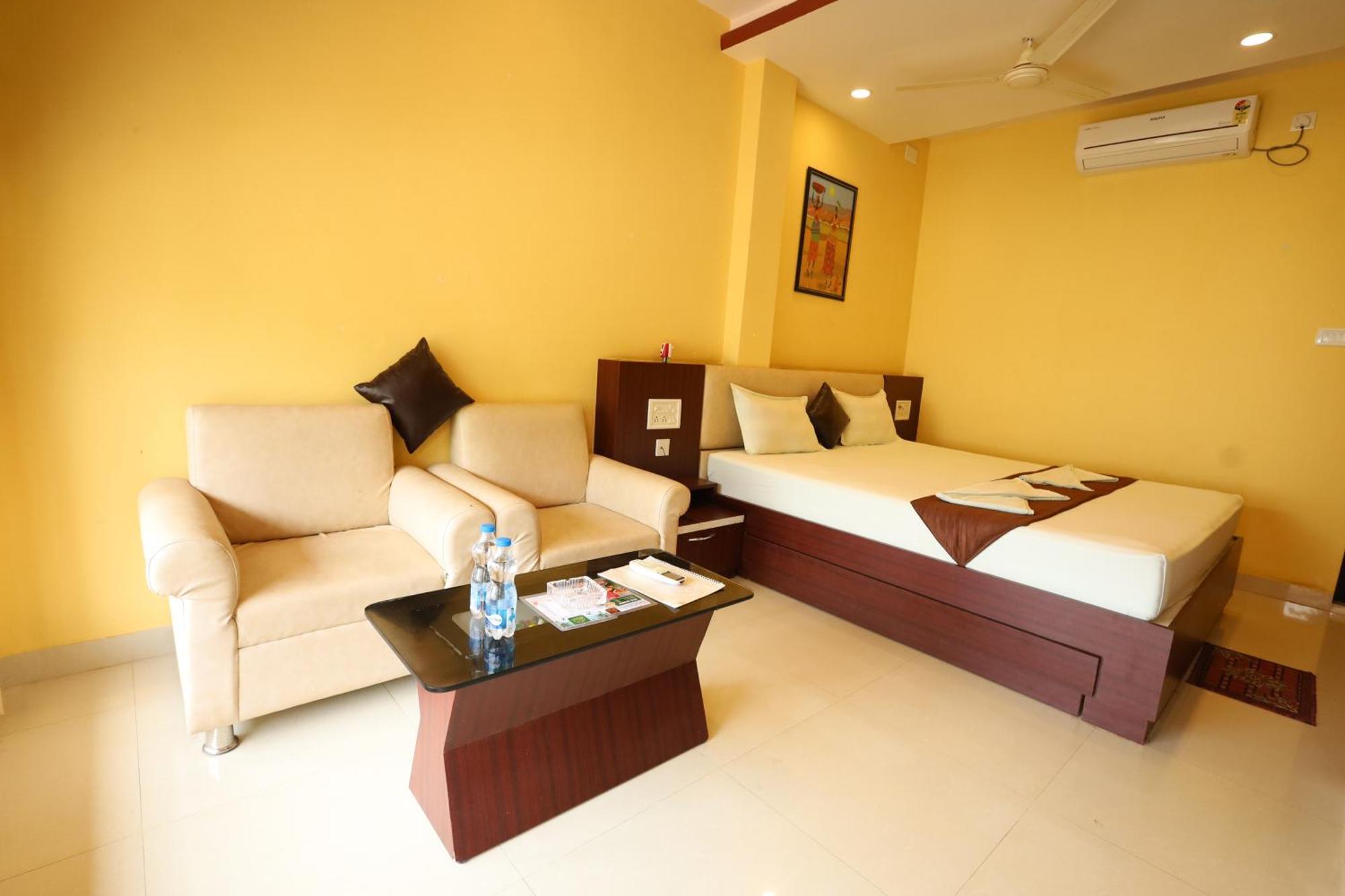 Golden View Resort And Restaurant Tajpur ภายนอก รูปภาพ