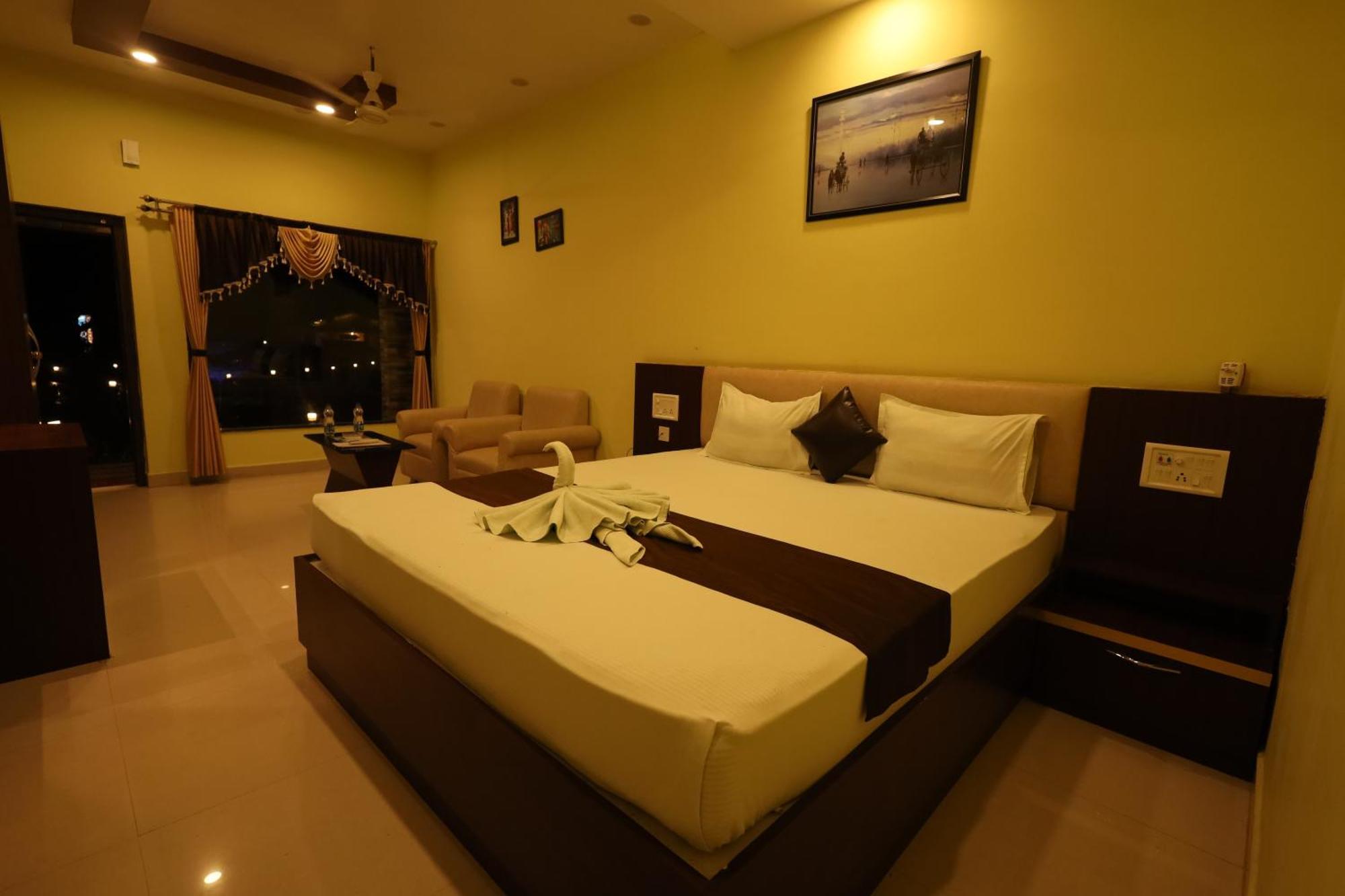 Golden View Resort And Restaurant Tajpur ภายนอก รูปภาพ
