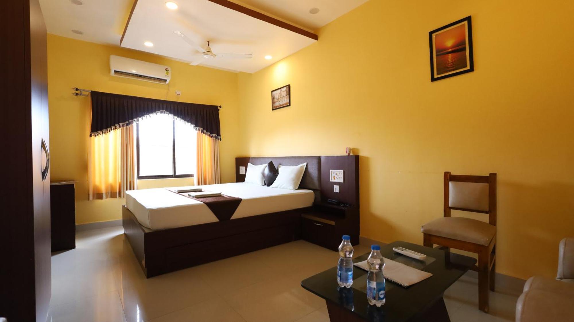 Golden View Resort And Restaurant Tajpur ภายนอก รูปภาพ