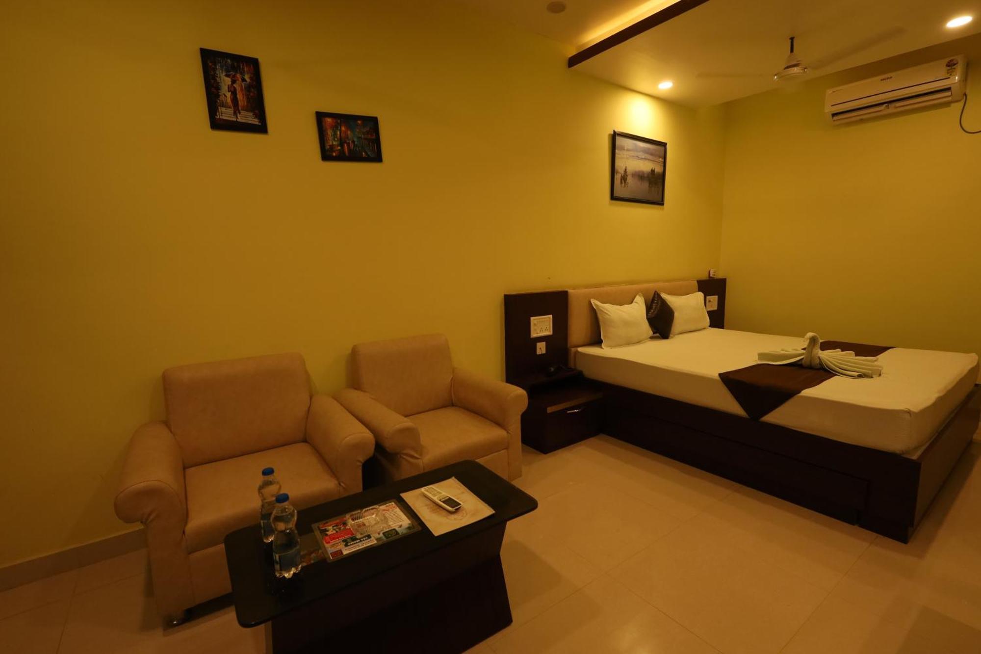 Golden View Resort And Restaurant Tajpur ภายนอก รูปภาพ